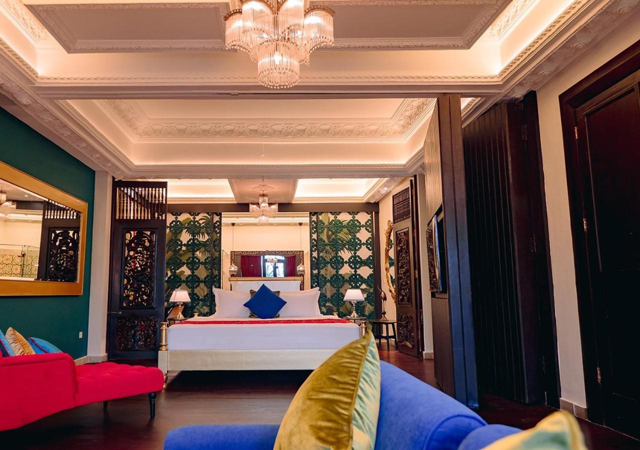 Riverside Suites with Signature Afternoon Tea, Minibar, and One Glass Afternoon Cocktail for Two Persons
