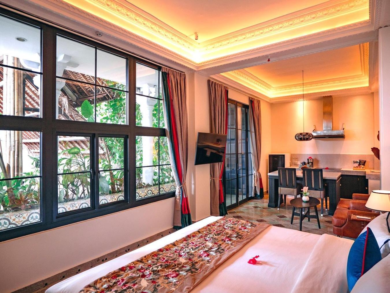 Residence Suite with with Signature Afternoon Tea